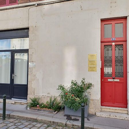 Quietude Au Bord De Loire. Apartment Orleans Exterior photo